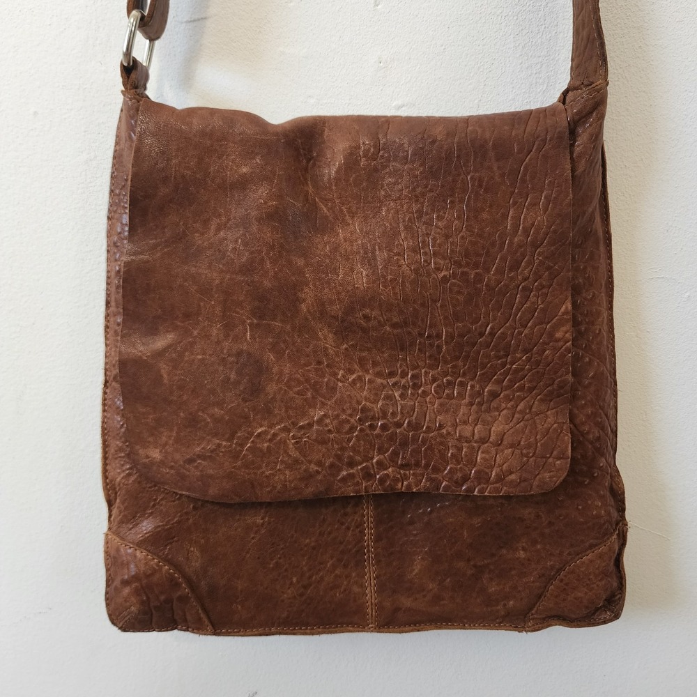 MAXON Collection Italy Brown Textured Leather Crossbody Bag Purse Messenger Flap